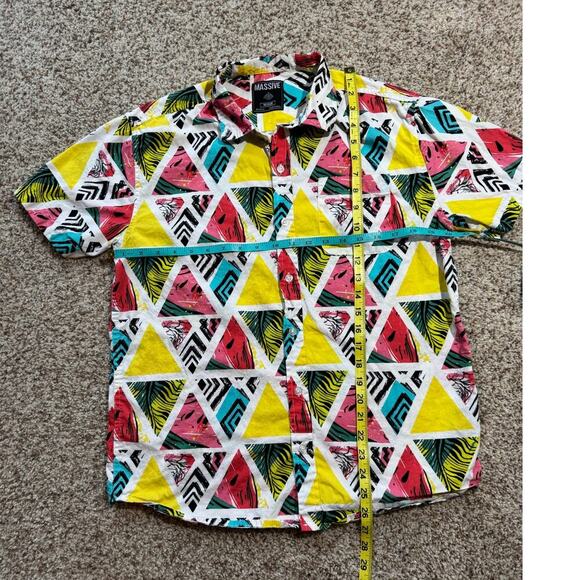 MASSIVE 80's/90's Vibe shirt, size Medium, RETRO, Vintage, 100% cotton - Picture 3 of 8